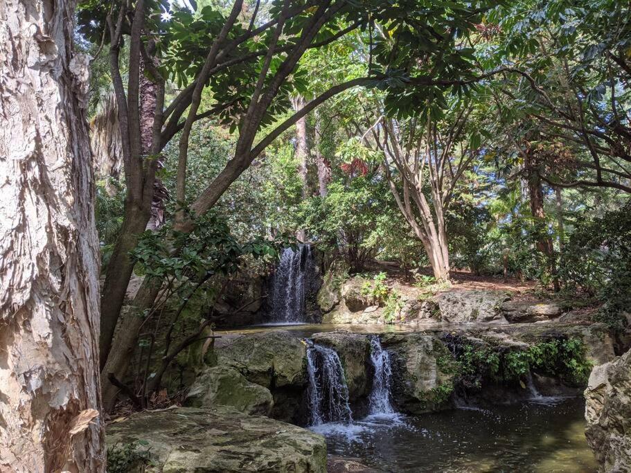 פרת'' City & Lakeside With Free Parking, Pool And 10 Mins Walk Into The City מראה חיצוני תמונה